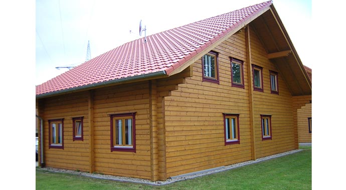 Blockhausbau Schnieders: Musterhaus Kira
