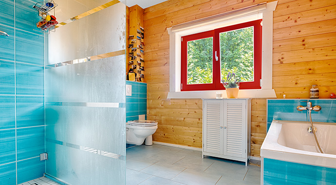 Badezimmer im Blockhaus "Rex" Variante 1 | Bild: LéonWood®