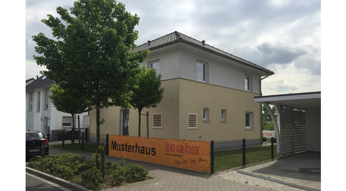 Heinz von Heiden Musterhaus Maybacher Heide Außenansicht