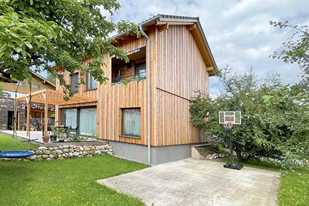 Außenansicht Haus Rosenheim von Chiemgauer Holzhaus Außenansicht Haus Rosenheim von Chiemgauer Holzhaus