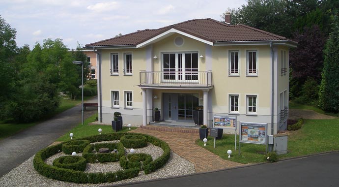 Rötzer-Ziegel-Element-Haus, Musterhaus Bad Vilbel Außenansicht