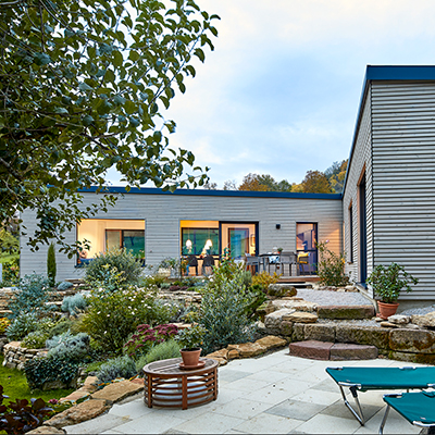 Winkelbungalow für zwei Personen von Baufritz