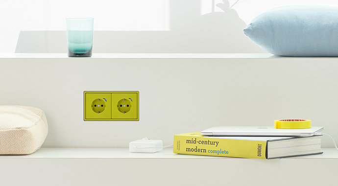 Mit schaltbaren Steckdosen Energiesparen | Foto: JUNG