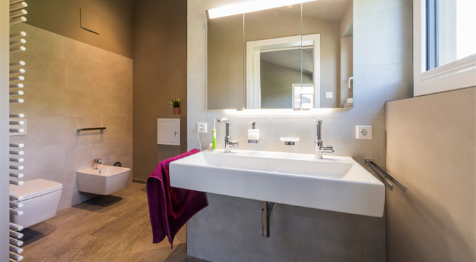 Badezimmer Kundenhaus Brinkmann von KitzlingerHaus