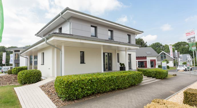 Büdenbender Hausbau Musterhaus Florenzo Außenansicht