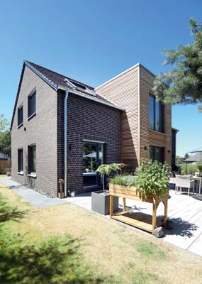 Außenansicht Hauskonzept Erlenbrunn von GUSSEK HAUS Außenansicht Hauskonzept Erlenbrunn von GUSSEK HAUS