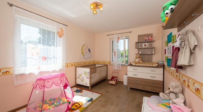 Roth-Massivhaus Stadtvilla als Doppelhaus Kinderzimmer