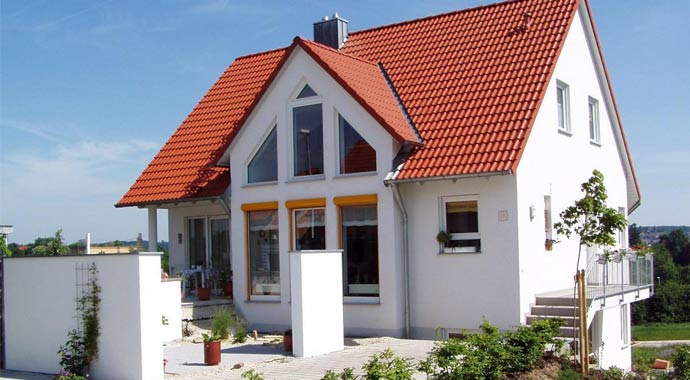 Symbolbild Einfamilienhaus mit Pelletheizung