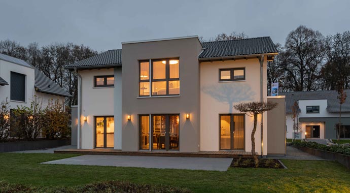 Außenansicht Musterhaus SENTO 503 von FingerHaus