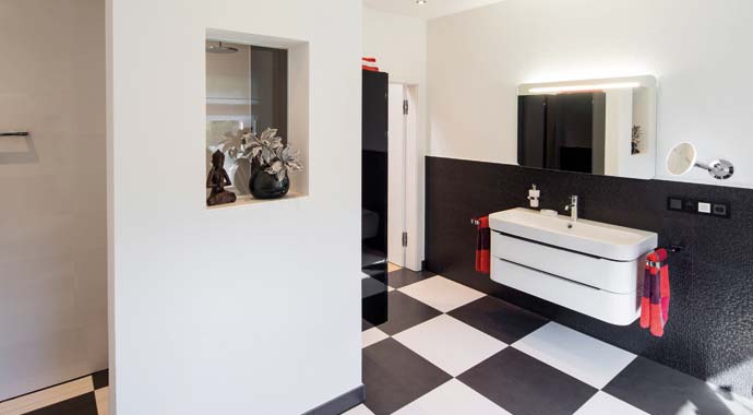 FingerHaus Altersgerechter Bungalow Badezimmer