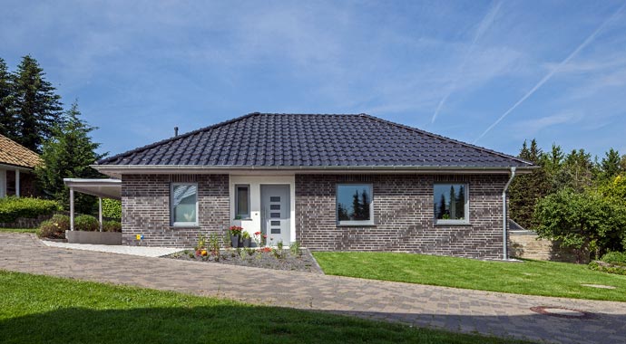 Baumeister-Haus Musterhaus Karl Tadge Wohnbau Außenansicht