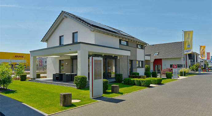 Büdenbender Hausbau Musterhaus Bretano Außenansicht