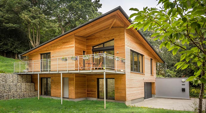 Gruber NaturHolzHaus Passivhaus England Außenansicht