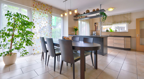 Helma Eigenheimbau Musterhaus bei Frankfurt Ess-/Kochbereich