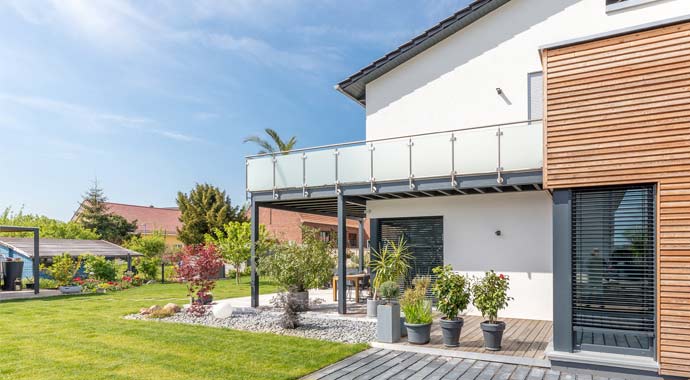 Außenansicht individuelles Pultdachhaus von Meisterstück-HAUS