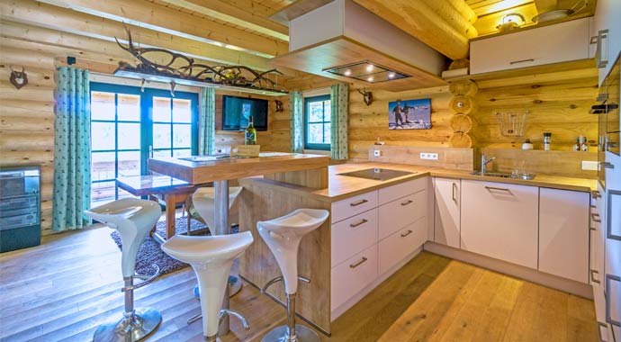 Küche Blockhaus Waldschlösschen von LéonWood
