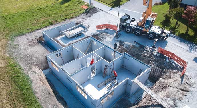 Montage eines Fertigkellers von Glatthaar Keller Montage eines Fertigkellers von Glatthaar Keller