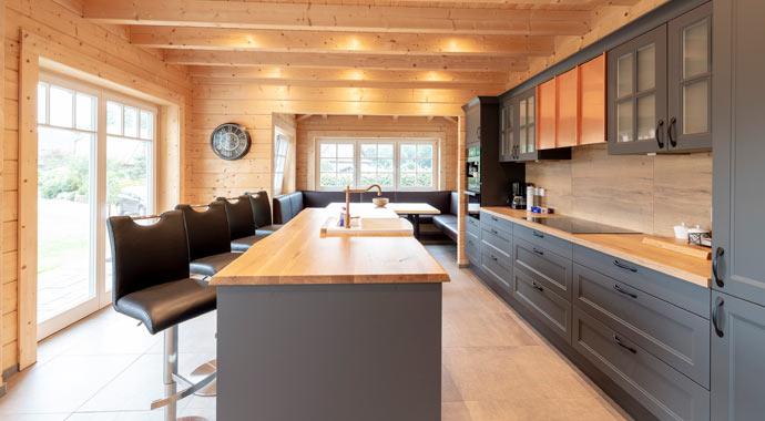 Küche Haus Steinfeld von Nordic-Haus Blockhäuser