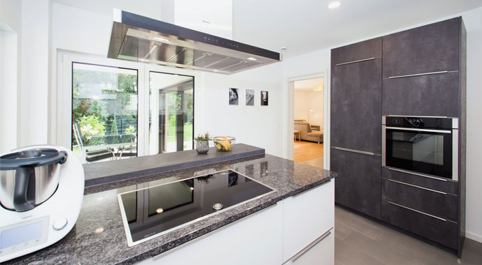 Küche Modern 239 von FischerHaus