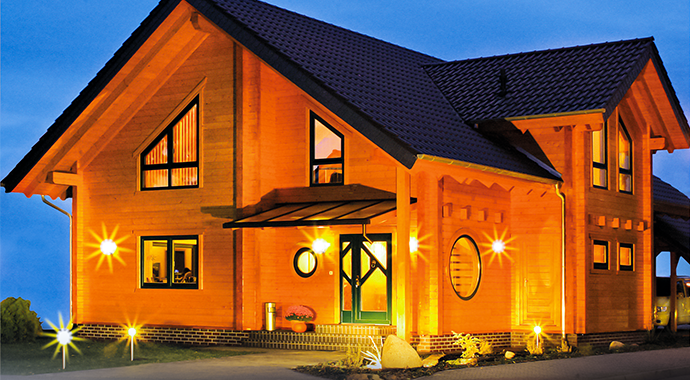 LéonWood Musterhaus Léongrandis Außenansicht