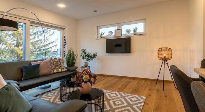 Wohnbereich Musterhaus Weinsheim von STREIF Haus