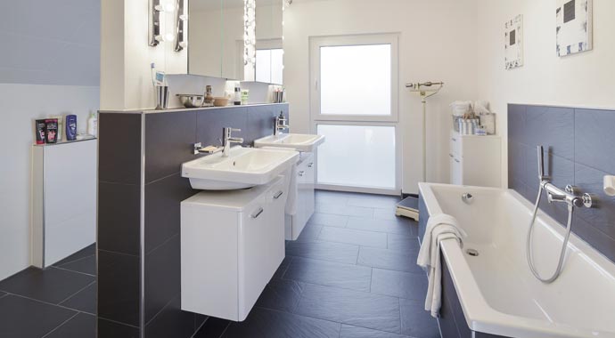 Luxhaus Landhaus 150 Badezimmer