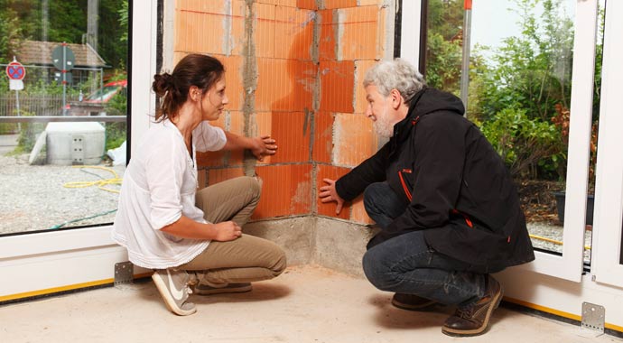 Begutachtung eines Wasserschadens Begutachtung eines Wasserschadens