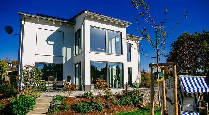 Außenansicht Einfamilienhaus von Massivhaus Rhein Lahn