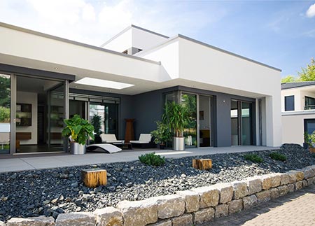 Neubau mit einer Terrasse Neubau mit einer Terrasse