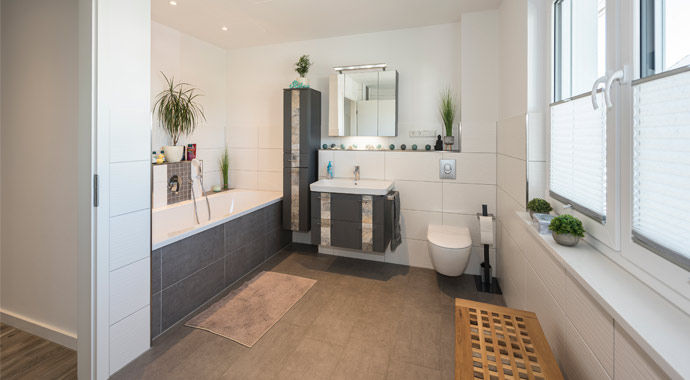 Badezimmer Ahlbeck von Roth-Massivhaus