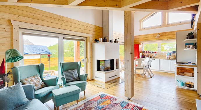 Wohnbereich Blockhaus Enztal von LéonWood