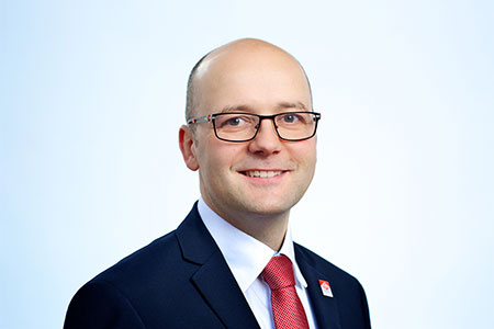 Portrait Enrico Roth von Roth-Massivhaus Portrait Enrico Roth von Roth-Massivhaus