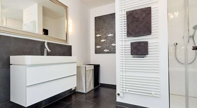 Badezimmer Cesena von GUSSEK HAUS