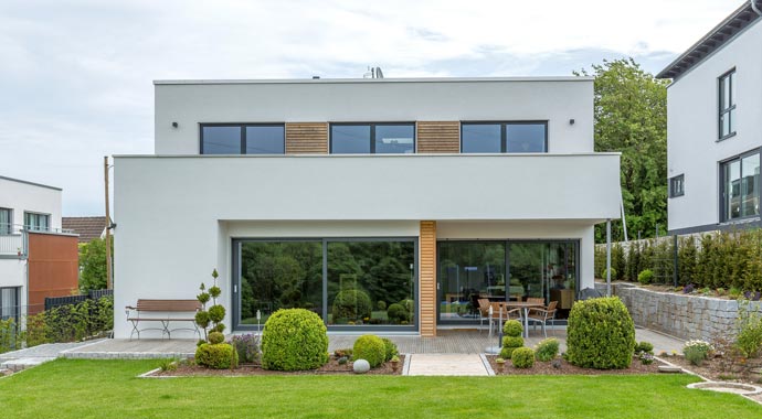 Außenansicht Bauhaus-Villa von Meisterstück-HAUS