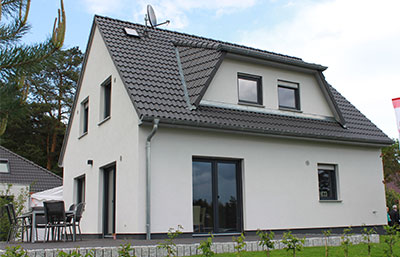 Town & Country Haus Musterhaus Raumwunder 100 elegance Außenansicht