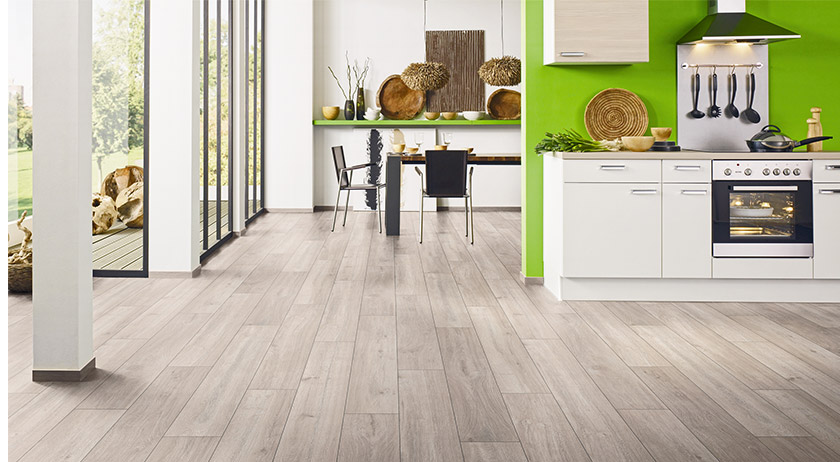 Küchenplanung Familienküche Logoclic Laminat