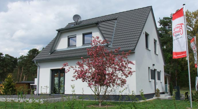 Town & Country Haus Musterhaus Raumwunder 100 - elegance Außenansicht