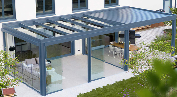 Lamellendach mit Farbverlauf