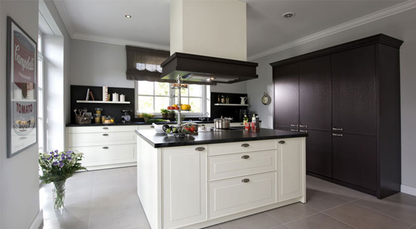 Heinz von Heiden:  „Villa Falkensee“ Arcus WD.500 Küche