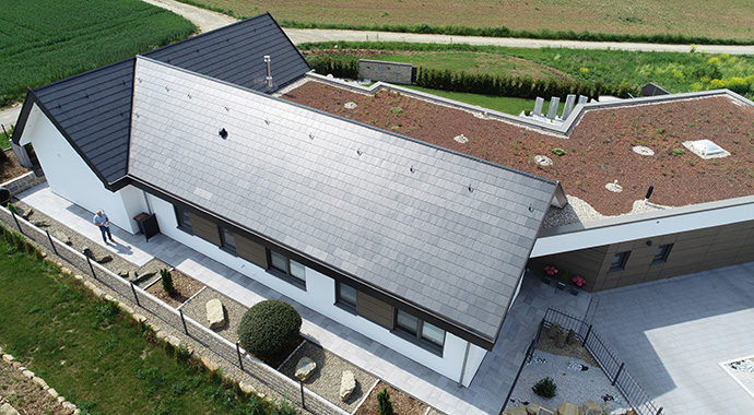 Dacheindeckung mit dem Schieferdachsystem von Rathscheck Dacheindeckung mit dem Schieferdachsystem von Rathscheck