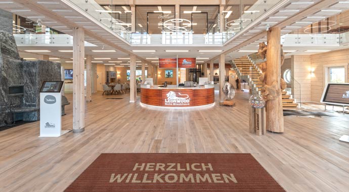 Geschäfts- und Besucherzentrum von LéonWood