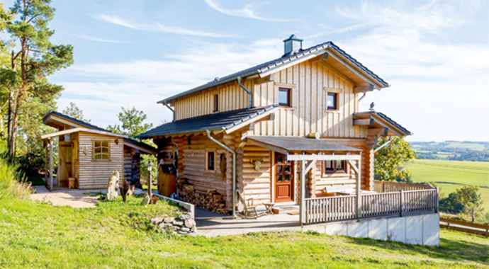 Außenansicht Blockhaus Husky von LéonWood