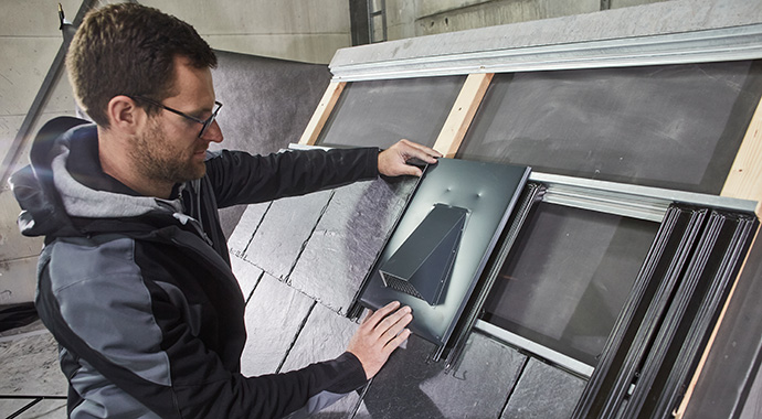 Dacheindeckung mit dem Schieferdachsystem von Rathscheck Dacheindeckung mit dem Schieferdachsystem von Rathscheck