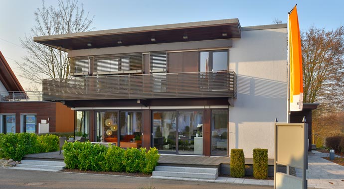 Regnauer Hausbau Musterhaus Vita Cube Fellbach Außenansicht