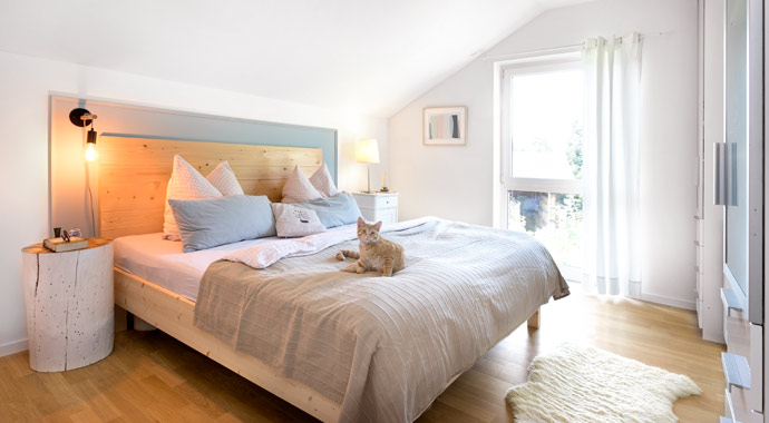 Schlafzimmer Landhaus Scherer von SchwörerHaus