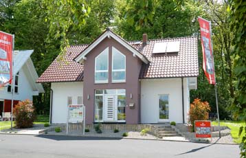 Fingerhut Haus L 120.20 Altes Musterhaus Bad Vilbel Außenansicht