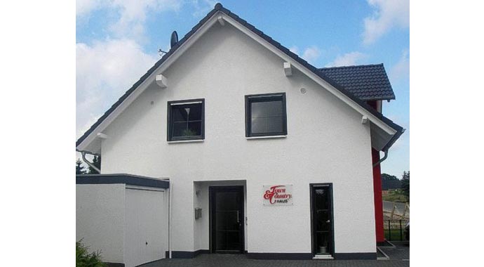 Town & Country Haus Musterhaus Lichthaus 152 Außenansicht