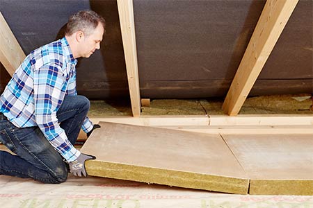 Steinwolle-Dämmplatten Tegarock Plus als Dämmung für die oberste Geschossdecke