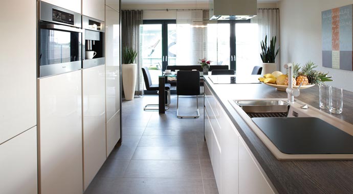 FingerHaus Musterhaus VIO 400 Küche