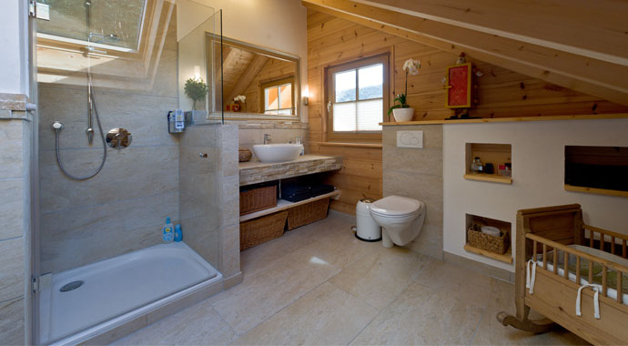 Fullwood Wohnblockhaus Am Schlossberg